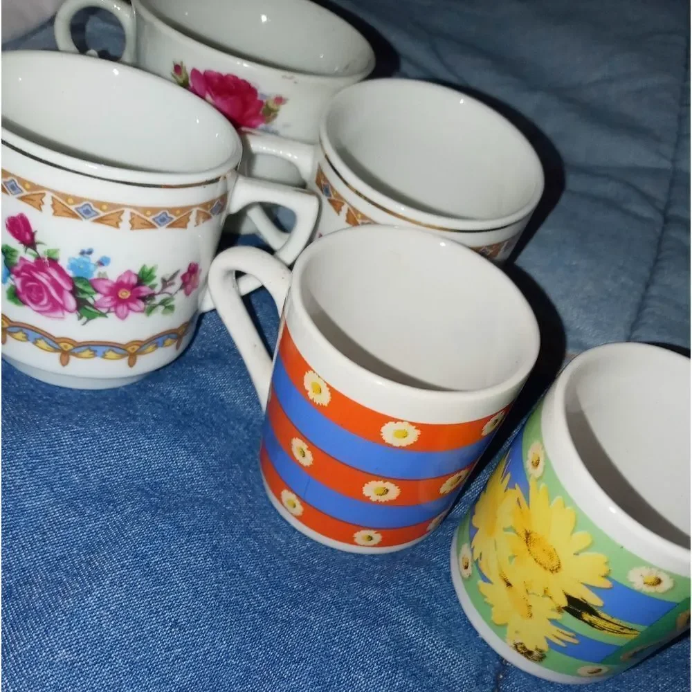 ×6 Tea Cups - Picture 2 of 16